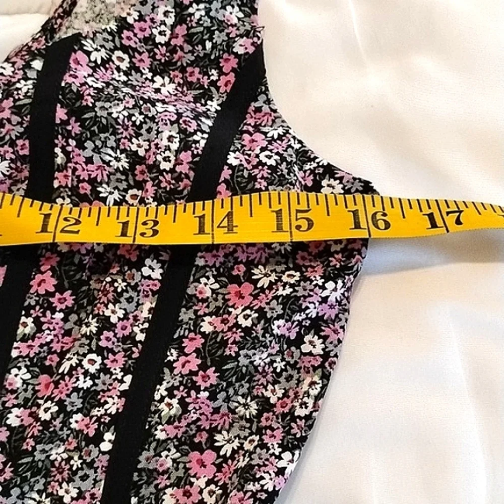 B. Smart Junior Floral Black and Pink Women's Dress, Size: 7, NWT